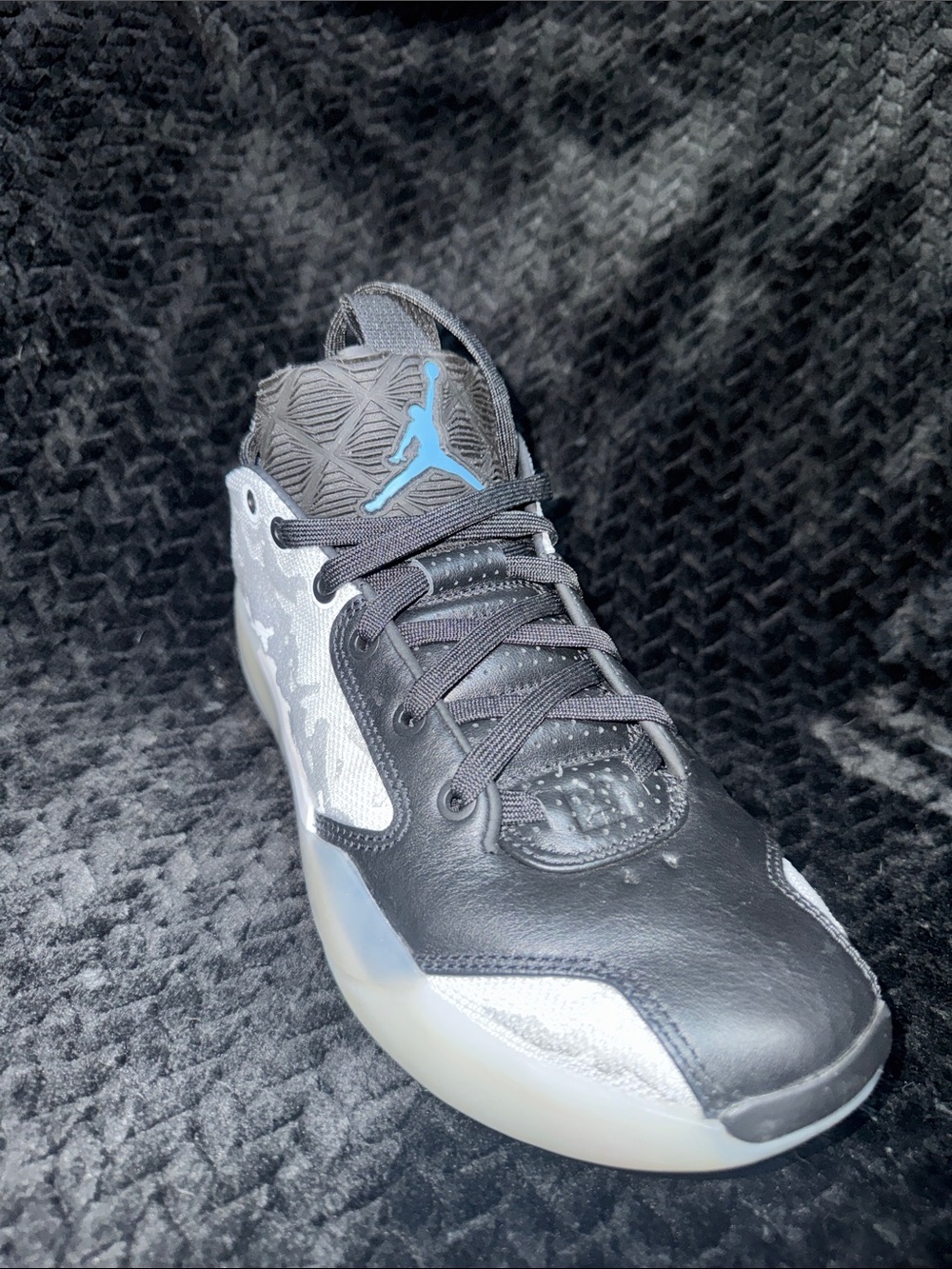 Air Jordan XXXIX Type 39  White/ dark powder blue/ black Sneaker New W/O tags!!